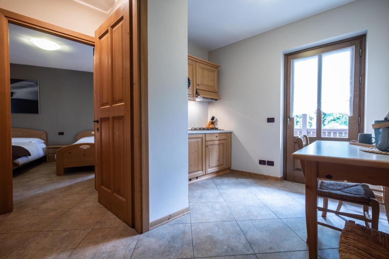 Marangon Apartments Sùtrio المظهر الخارجي الصورة